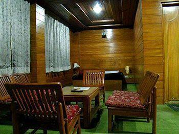 Chandermukhi Hotel Manāli Exterior foto